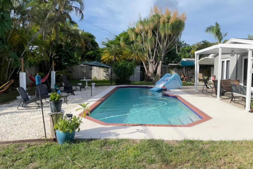 Sterling Heated Pool Village Boat Parking Wifi Bbq Family Getaway Cutler Bay Exterior photo