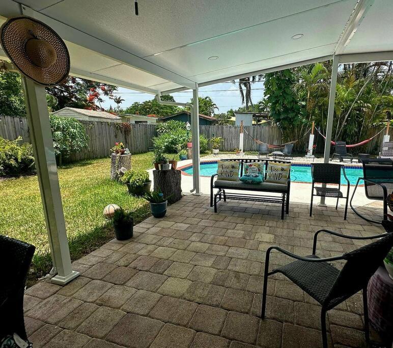 Sterling Heated Pool Village Boat Parking Wifi Bbq Family Getaway Cutler Bay Exterior photo