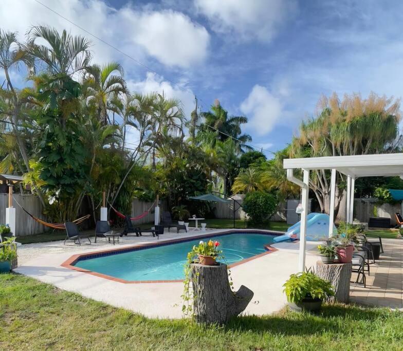 Sterling Heated Pool Village Boat Parking Wifi Bbq Family Getaway Cutler Bay Exterior photo