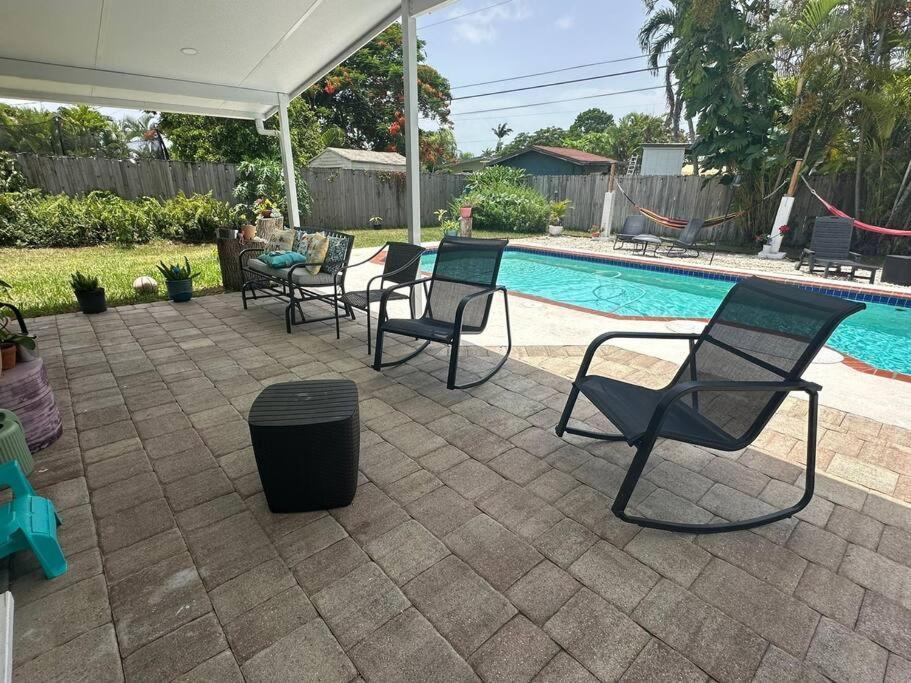 Sterling Heated Pool Village Boat Parking Wifi Bbq Family Getaway Cutler Bay Exterior photo