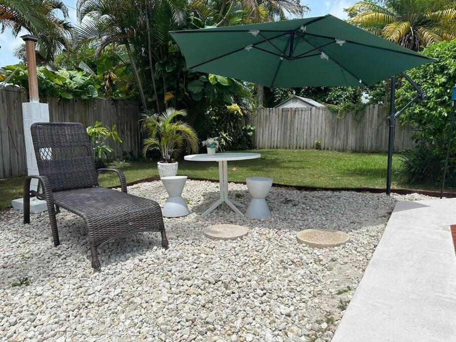 Sterling Heated Pool Village Boat Parking Wifi Bbq Family Getaway Cutler Bay Exterior photo