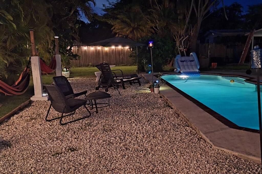 Sterling Heated Pool Village Boat Parking Wifi Bbq Family Getaway Cutler Bay Exterior photo